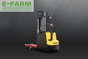 Hyster s 1.0ac pallet stacker